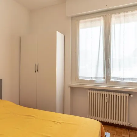 Apartament Al Mini, Ospitar