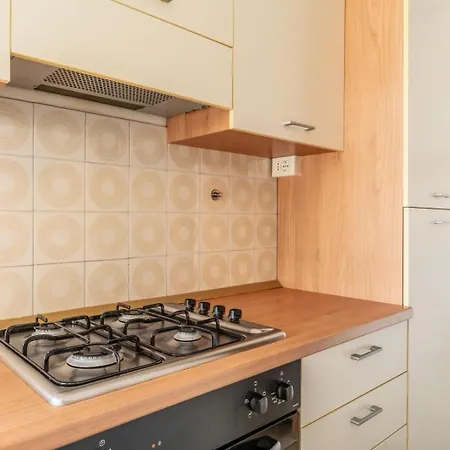 Al Mini, Ospitar Apartment Trient