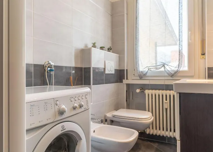 Al Mini, Ospitar Apartment