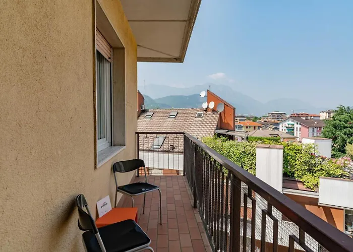 Al Mini, Ospitar Apartment